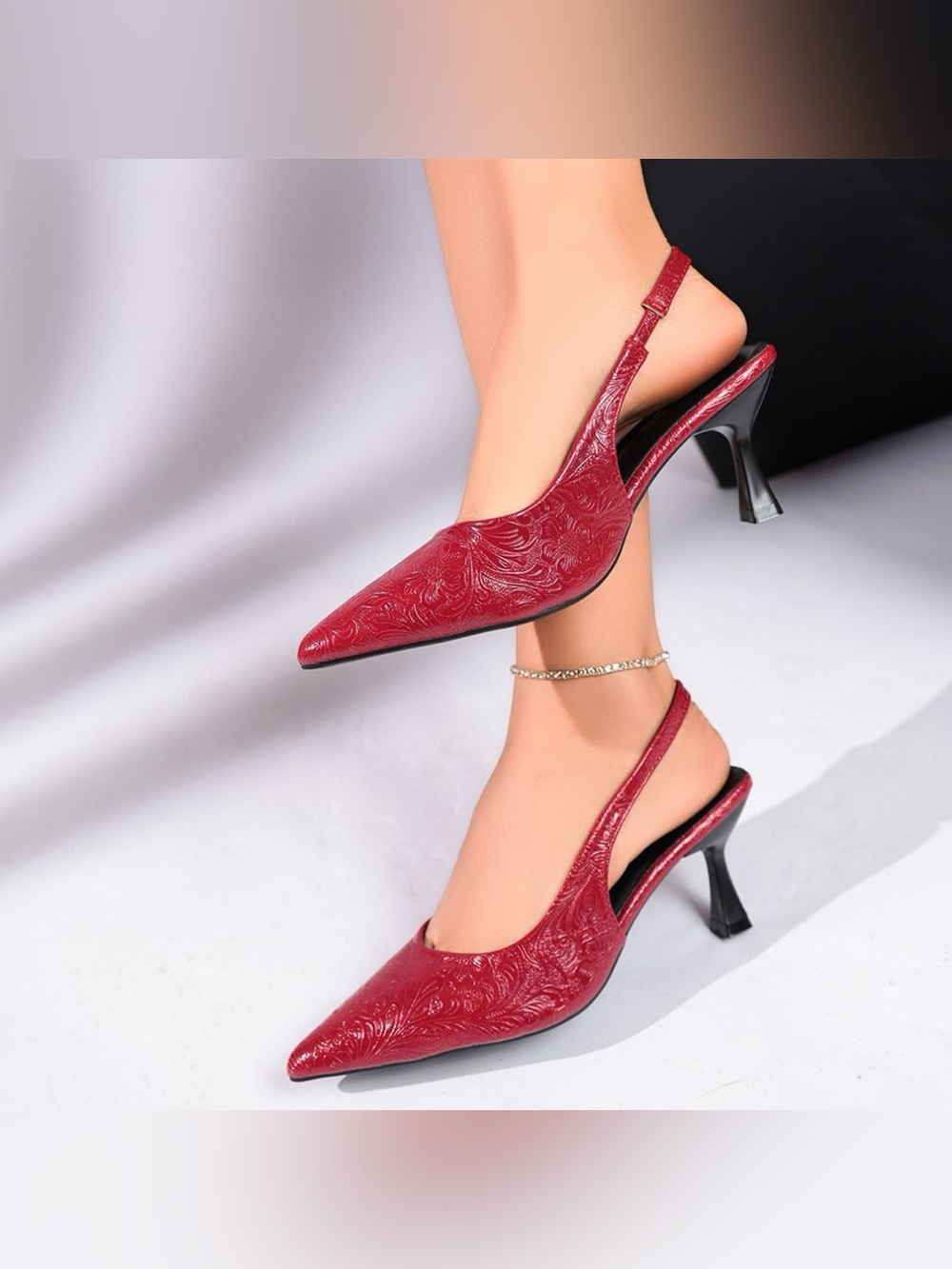 Point Toe Slingback Pumps - Picture 8 of 10